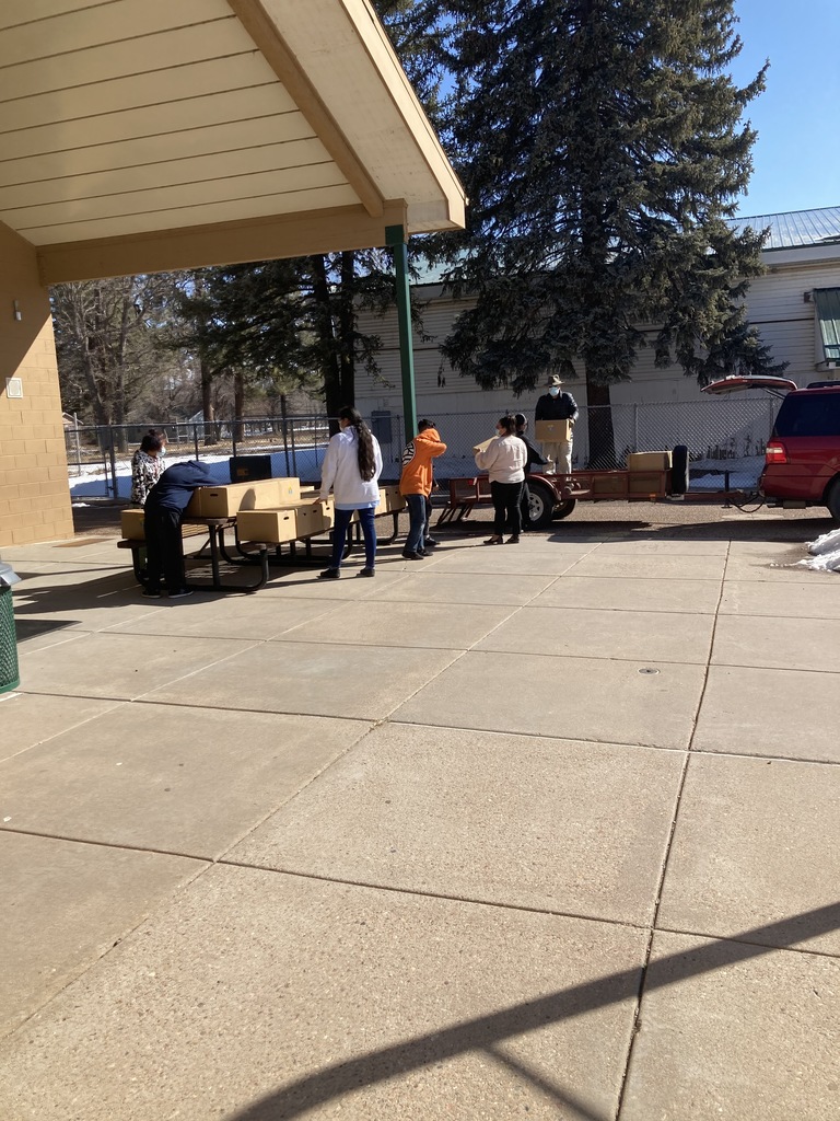 Unloading food boxes